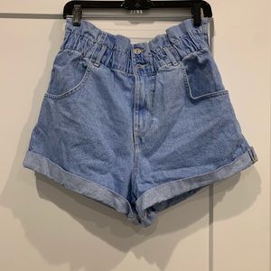 Zara elastic denim jean shorts size 10 worn once